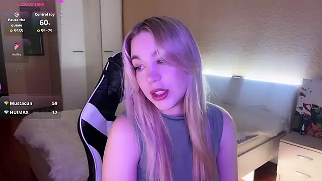 ariashaa online show from October 31, 3:38 pm