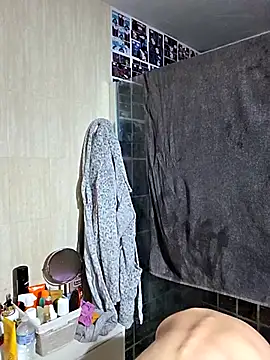 kylie blck online show from March 11, 4:27 am