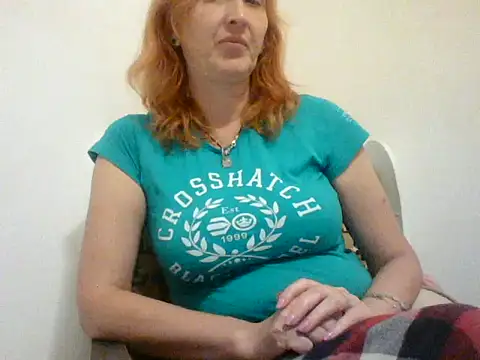 Snapshot of MssAngela chatting on October 4, 4:22 pm MssAngela online show from October 4, 4:22 pm