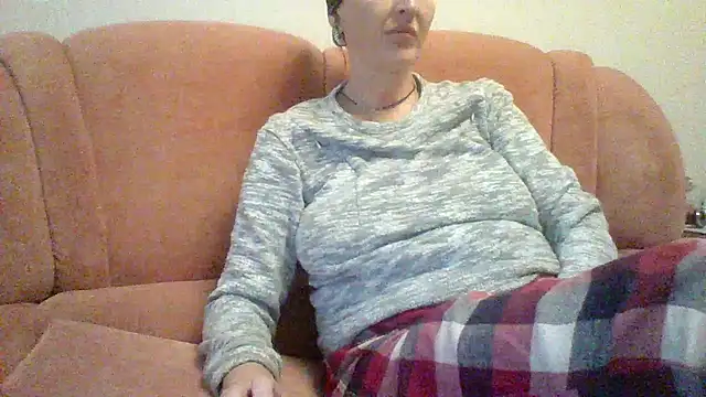 Snapshot of MssAngela chatting on October 16, 1:36 pm MssAngela online show from October 16, 1:36 pm