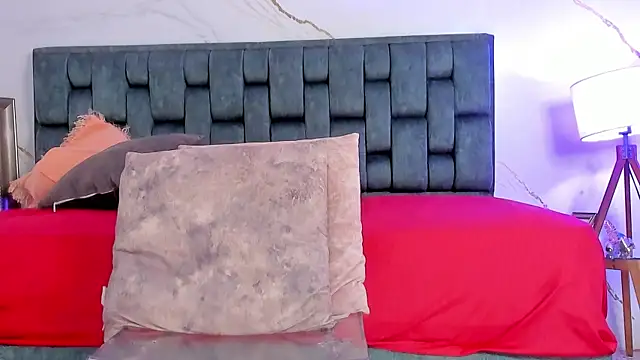 IsiisLovei online show from November 19, 4:07 pm