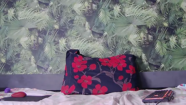 Alison Drew online show from November 23, 6:42 pm