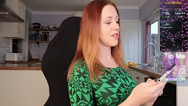 stripmequick online show from December 4, 10:28 am