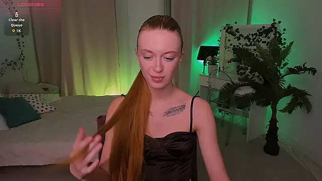 Salme Sweet online show from October 3, 10:15 pm