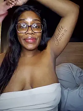 lollycoco online show from January 17, 7:27 am