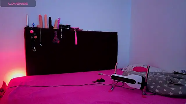 I am kim online show from April 23, 9:39 pm