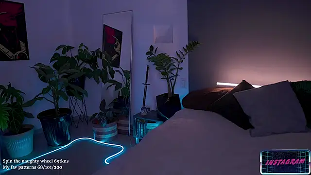 LucyAllenX online show from November 13, 7:46 pm