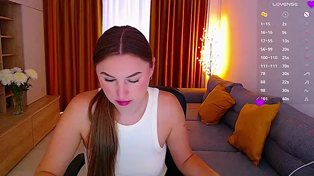  Mia Adams online show from October 20, 9:45 am