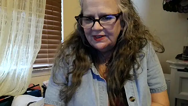 DestineeLoverGirl online show from December 5, 3:02 pm