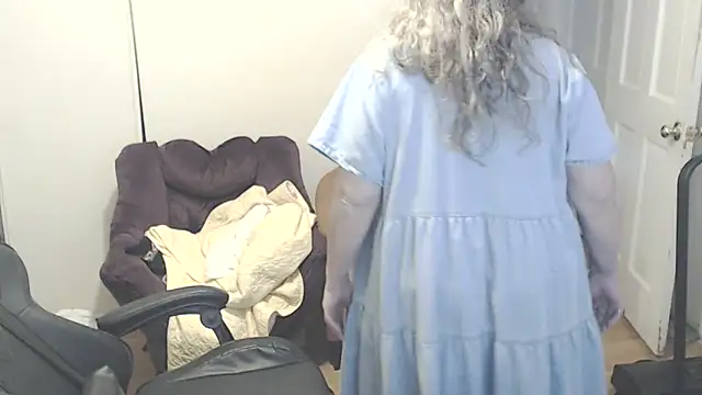 DestineeLoverGirl online show from November 4, 2:00 pm