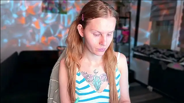 Chanel Gill online show from February 16, 6:19 pm