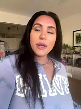 Snapshot of MeghanXO chatting on September 13, 11:13 pm MeghanXO online show from September 13, 11:13 pm