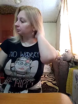 BustyBlond online show from February 11, 5:53 am