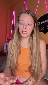 -veranito- online show from April 17, 3:08 am