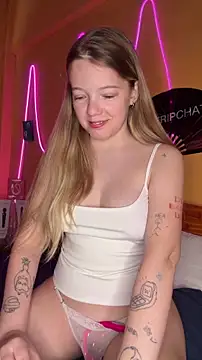 -veranito- online show from March 30, 9:03 pm