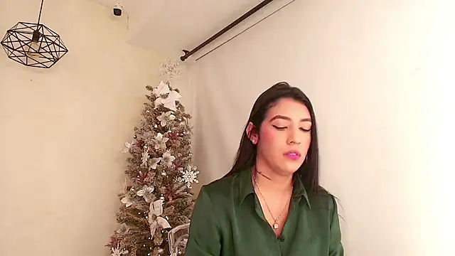 Sassy--Girl online show from December 5, 7:26 pm