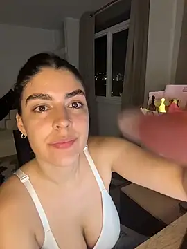  Niah  online show from April 11, 1:55 am