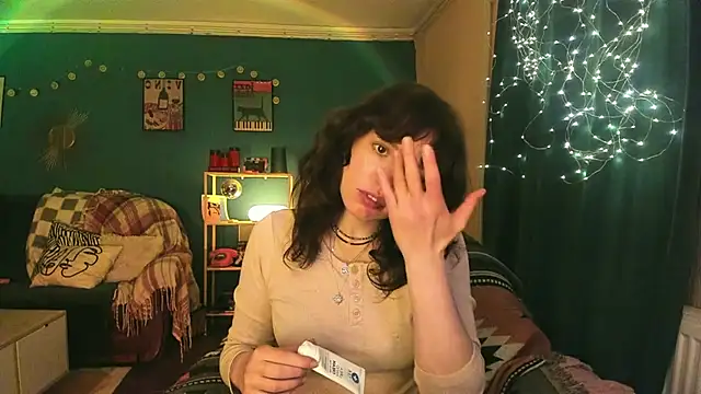 ClancyMorissey online show from March 27, 6:19 pm