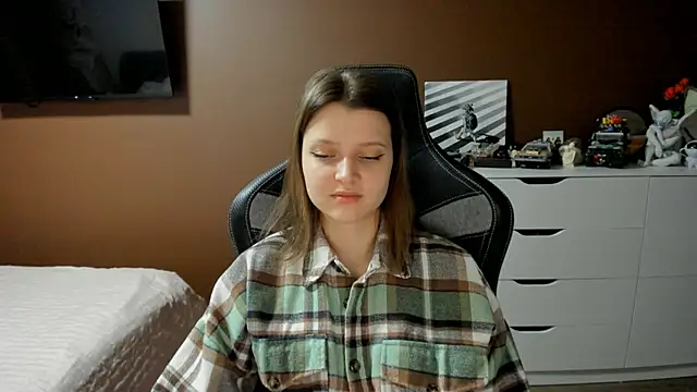 SoniNesti online show from March 12, 3:15 pm