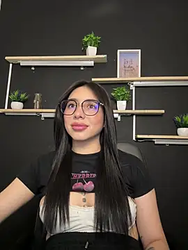 isabella jade online show from December 4, 11:38 pm