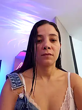 miaeyes online show from January 16, 1:29 pm