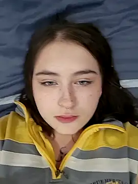 Yammy Yumi online show from November 9, 8:49 pm