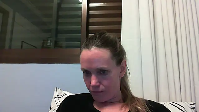 Snapshot of Annylove1 chatting on September 14, 12:41 am Annylove1 online show from September 14, 12:41 am