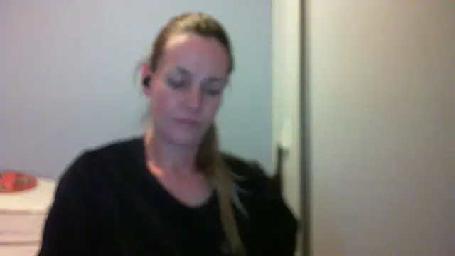Snapshot of Annylove1 chatting on September 30, 12:16 am Annylove1 online show from September 30, 12:16 am