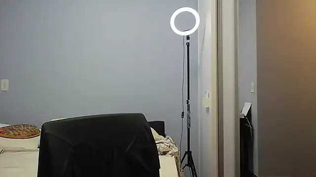 Annylove1 online show from February 26, 12:26 pm