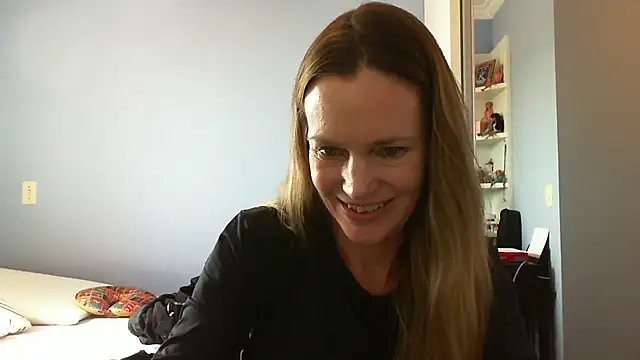 Snapshot of Annylove1 chatting on September 18, 5:22 pm Annylove1 online show from September 18, 5:22 pm