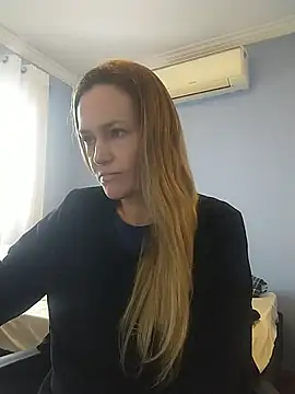Snapshot of Annylove1 chatting on October 8, 11:14 am Annylove1 online show from October 8, 11:14 am