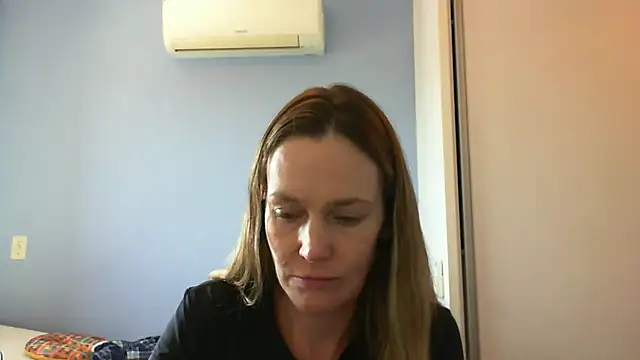 Snapshot of Annylove1 chatting on September 15, 3:53 pm Annylove1 online show from September 15, 3:53 pm