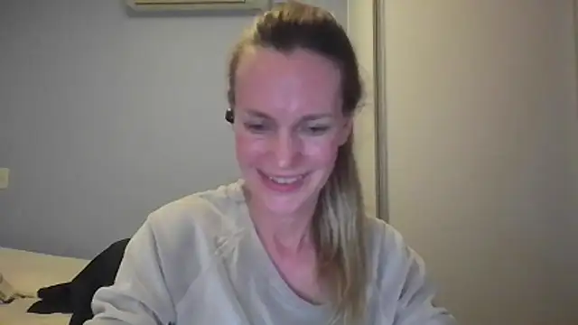 Annylove1 online show from November 22, 12:24 am