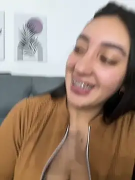 Hannahoff online show from November 24, 4:25 am