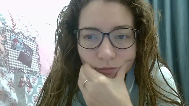 Ashleyspice online show from January 9, 9:35 am