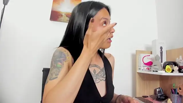 nia  white online show from April 13, 3:41 am