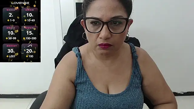 Katha Marck online show from December 19, 12:30 pm