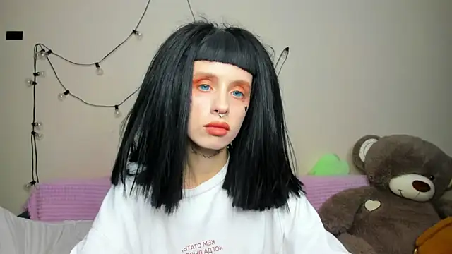 FlowerOfSin2001 online show from September 14, 5:55 pm