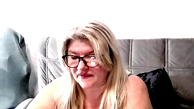 Diana 49 online show from March 11, 5:15 pm