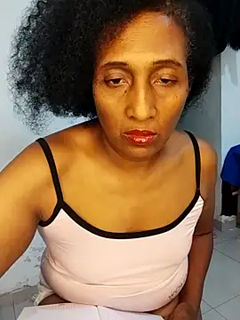 Aishamara online show from February 2, 1:15 am