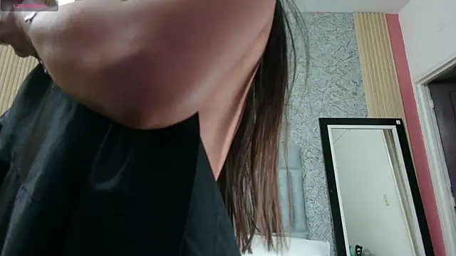 veronicaroose  online show from November 17, 12:28 pm