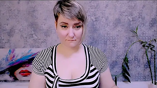 Djullia online show from November 10, 12:55 pm