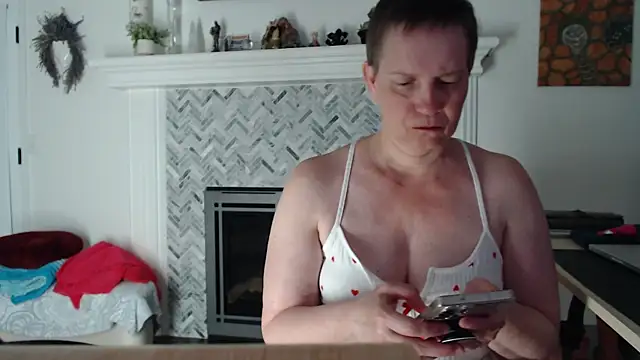 AuroraWillows online show from April 18, 1:41 am