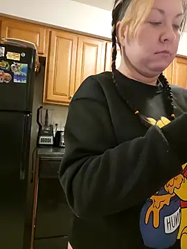 ImpressYouDaily online show from March 9, 4:10 pm