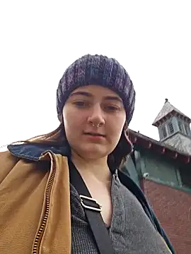 Snowbunnycake 131 online show from November 13, 1:43 pm