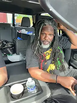 HaloRodeoLover2 online show from April 18, 7:58 pm