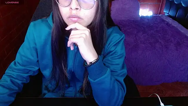 MidoriQuiinn online show from June 9, 6:51 pm