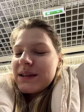 MaryHiggins online show from November 17, 2:18 pm