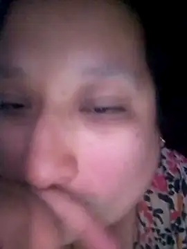 marie12345679 online show from April 13, 6:03 am