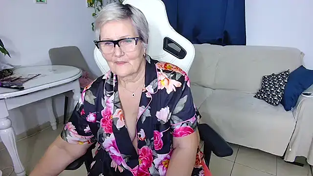 Selenna57 online show from January 31, 7:11 pm